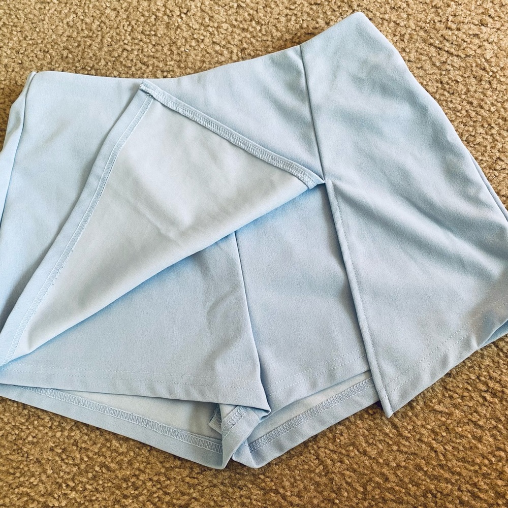 Skort - Picture 2 of 4